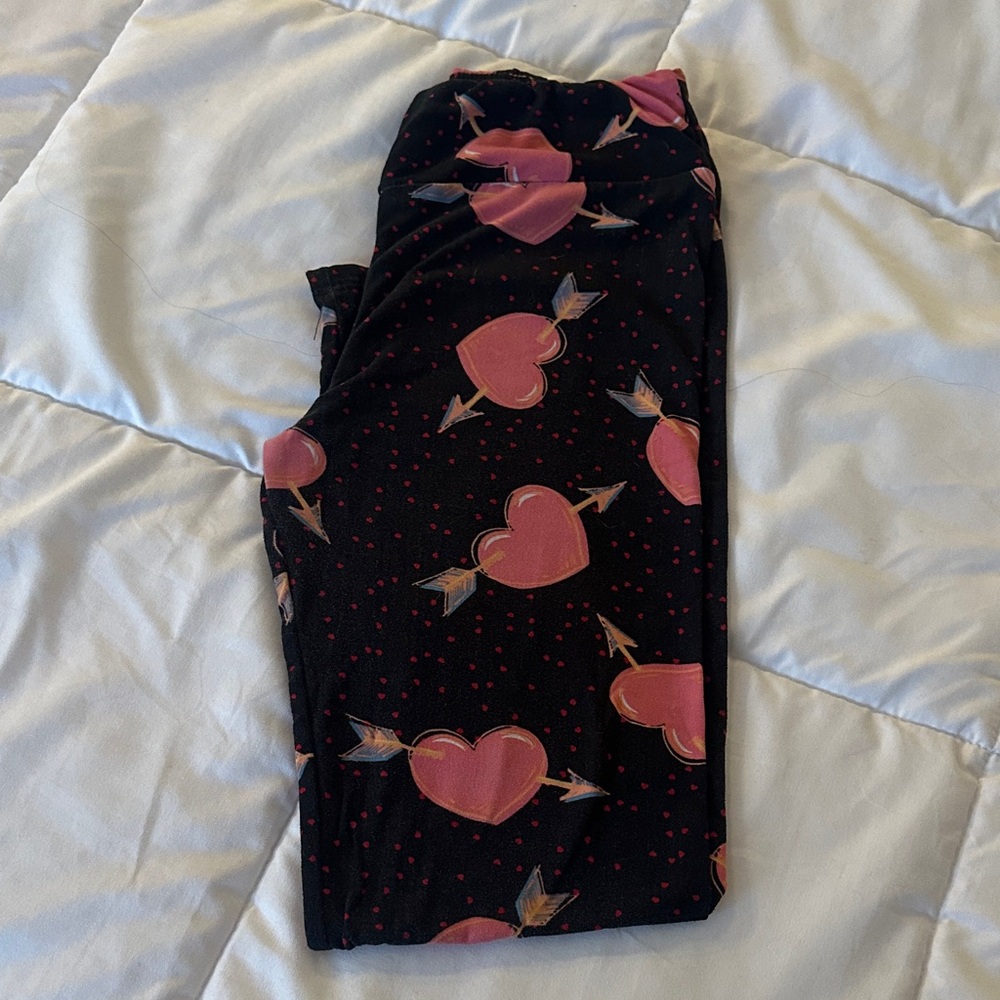 LuLaRoe Black and Pink Heart Leggings